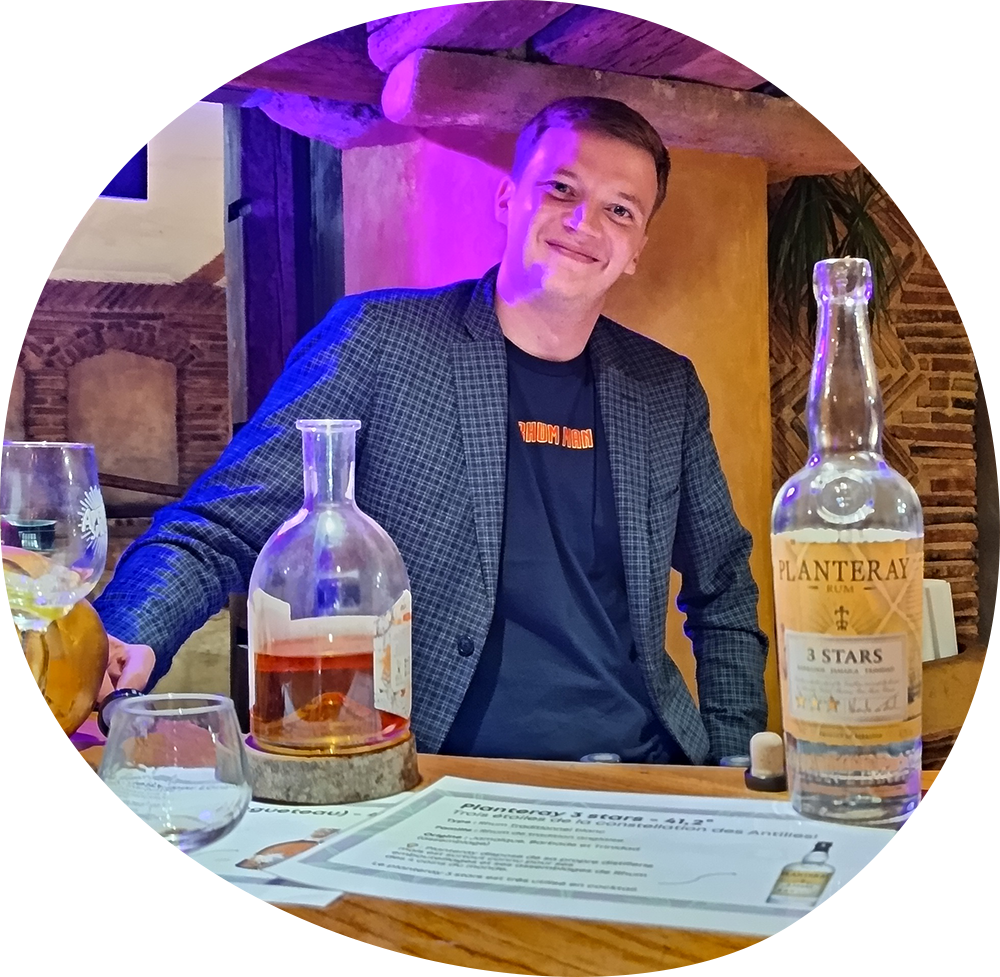 PORTRAIT D'ADRIEN, ANIMATEUR DU RHUM CLUB